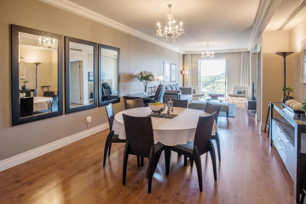 Cape Royale I Whosting Apartment Cape Town Bagian luar foto