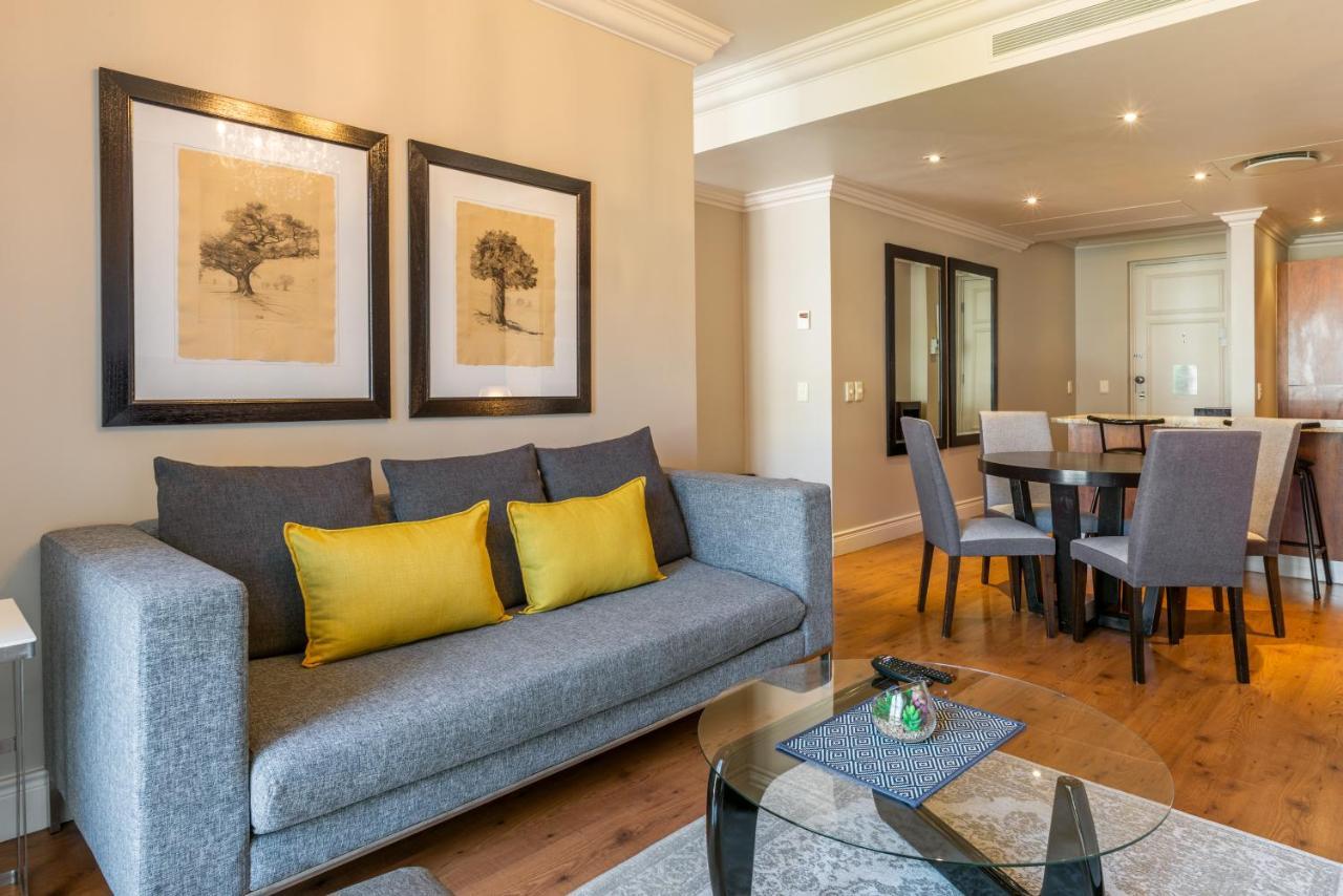 Cape Royale I Whosting Apartment Cape Town Bagian luar foto