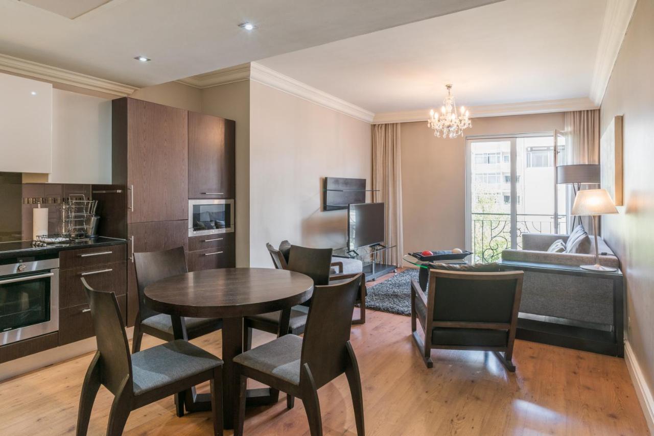 Cape Royale I Whosting Apartment Cape Town Bagian luar foto