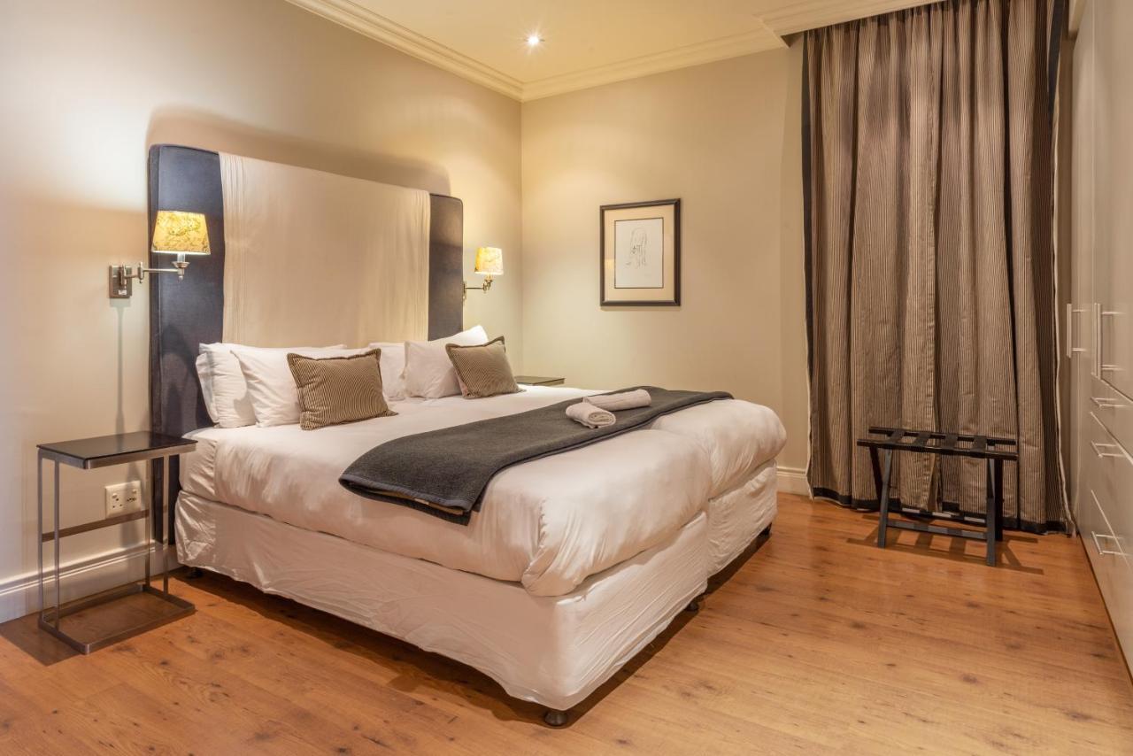 Cape Royale I Whosting Apartment Cape Town Bagian luar foto