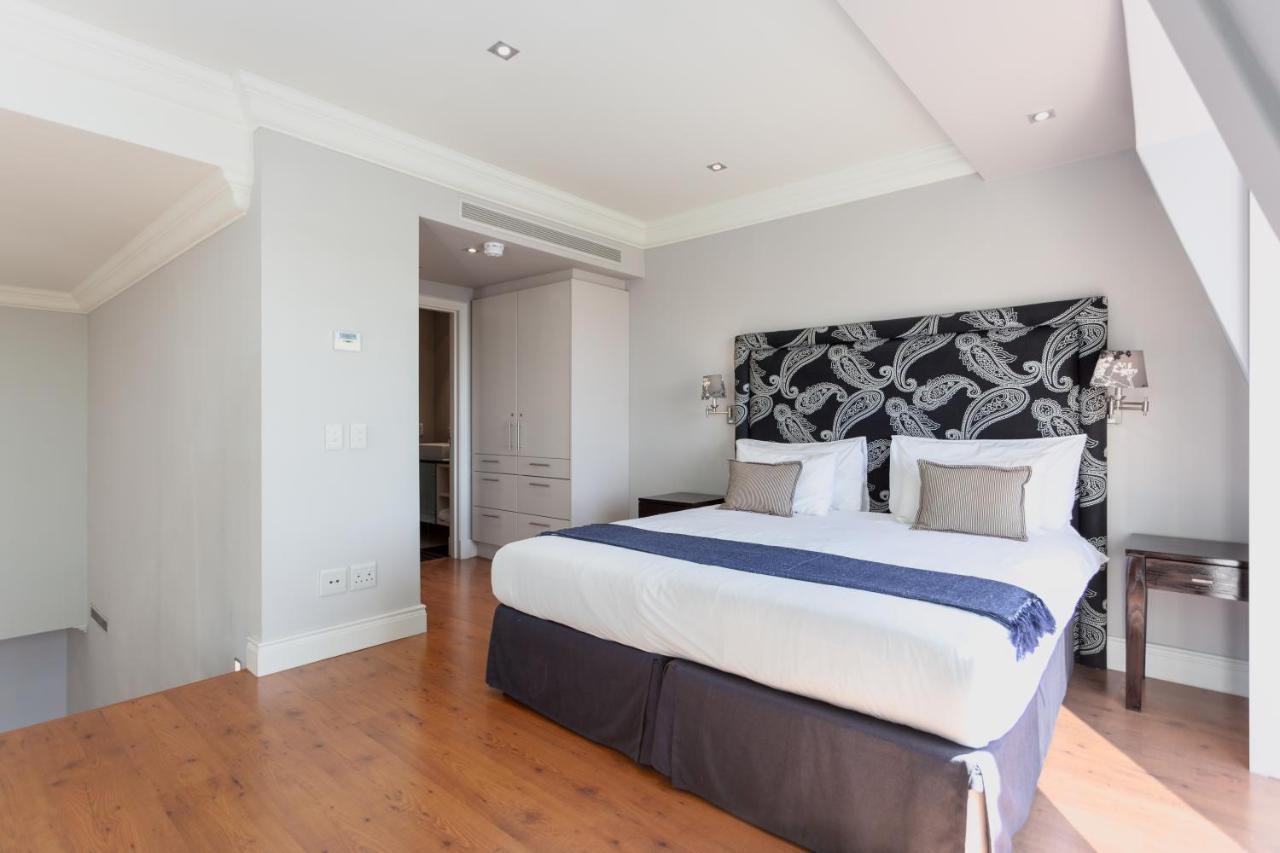 Cape Royale I Whosting Apartment Cape Town Bagian luar foto